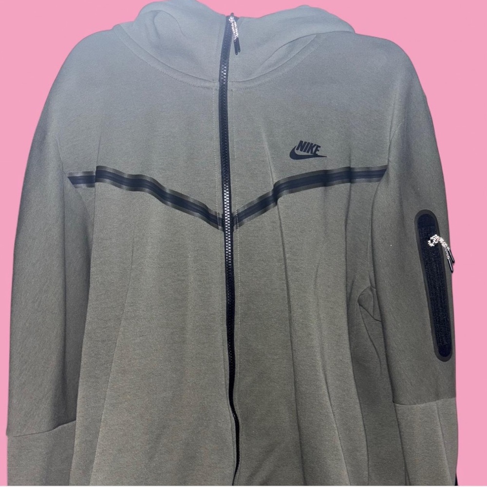 Nike tech fleece zip up